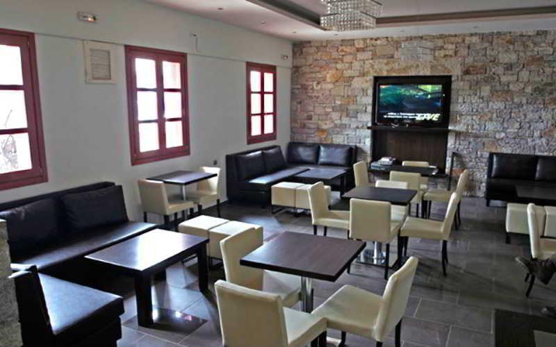 Aposperides Hotel Livadi  Экстерьер фото