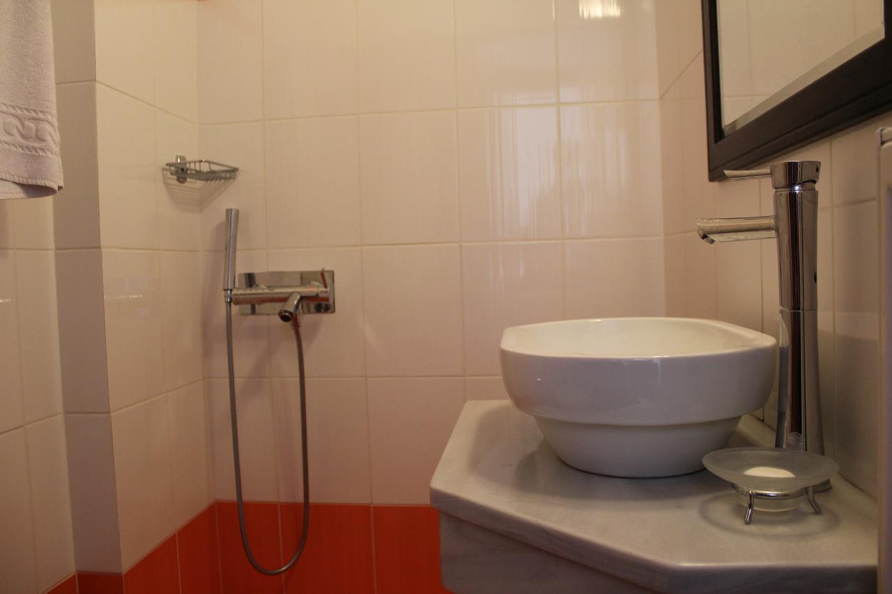 Aposperides Hotel Livadi  Экстерьер фото